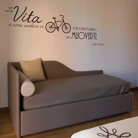 Ai Pini